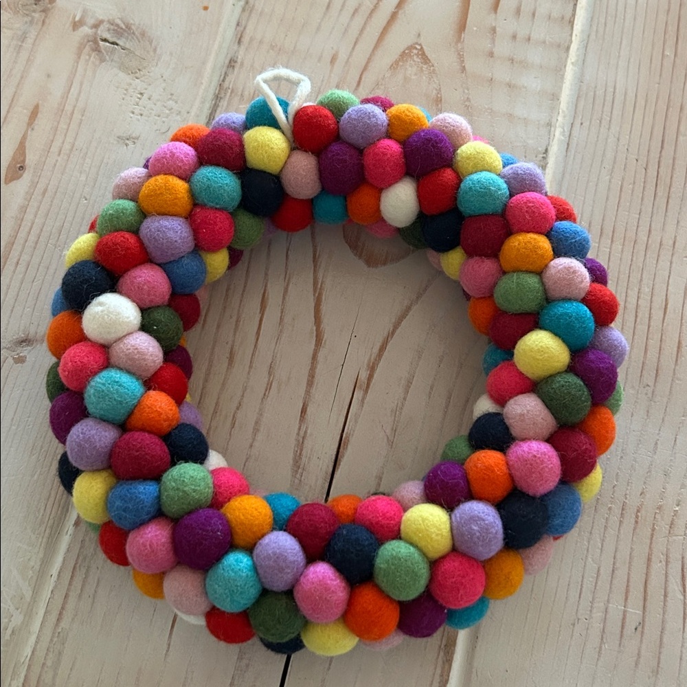 Multicolor Felt Ball Wreath - Picture 2 of 2